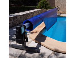 Enrouleur motorisé BWT pour bâche à bulles jusqu'à 14 x 5 m