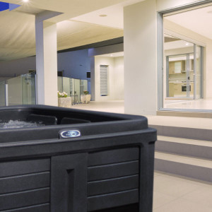 Spa 4 places rotomoulé Mercure - Coloris gris foncé