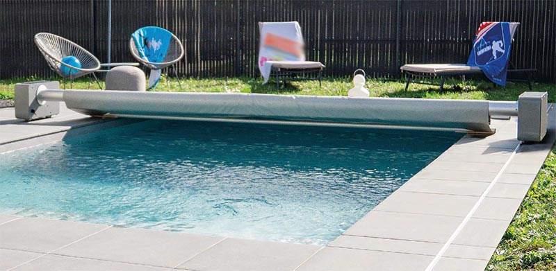 Rolltwin Albigès : Enrouleur / d&eacute;rouleur motoris&eacute; et universel pour b&acirc;che &agrave; barres