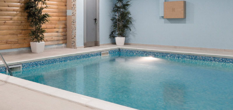 Ambiance piscine int&eacute;rieure