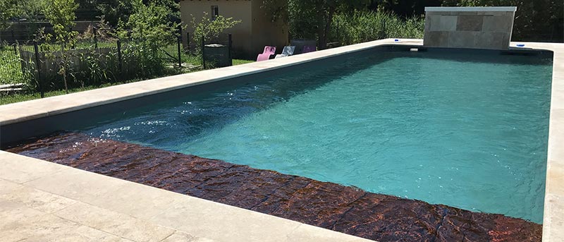 Volet piscine &agrave; caillebotis immerg&eacute;s